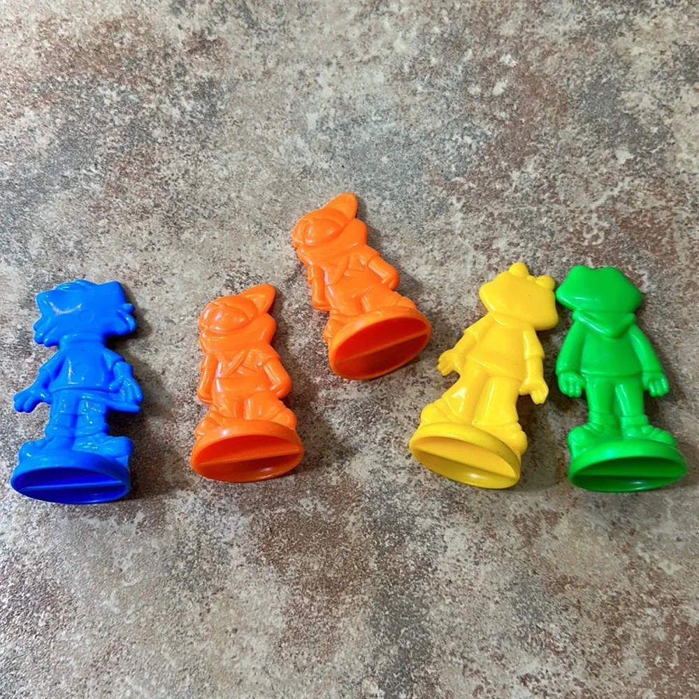 LeapFrog Letter Factory Board Game Replacement Player Pieces Movers Lot 5